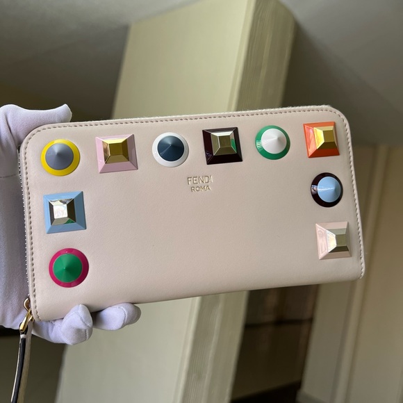 Auth Fendi Wallet EUC like new - Picture 3 of 17